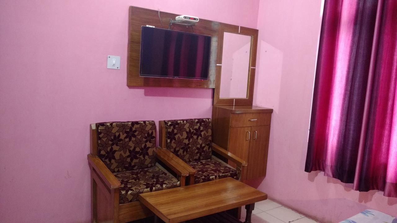 Hotel Brahma Kamal Joshimath Ngoại thất bức ảnh