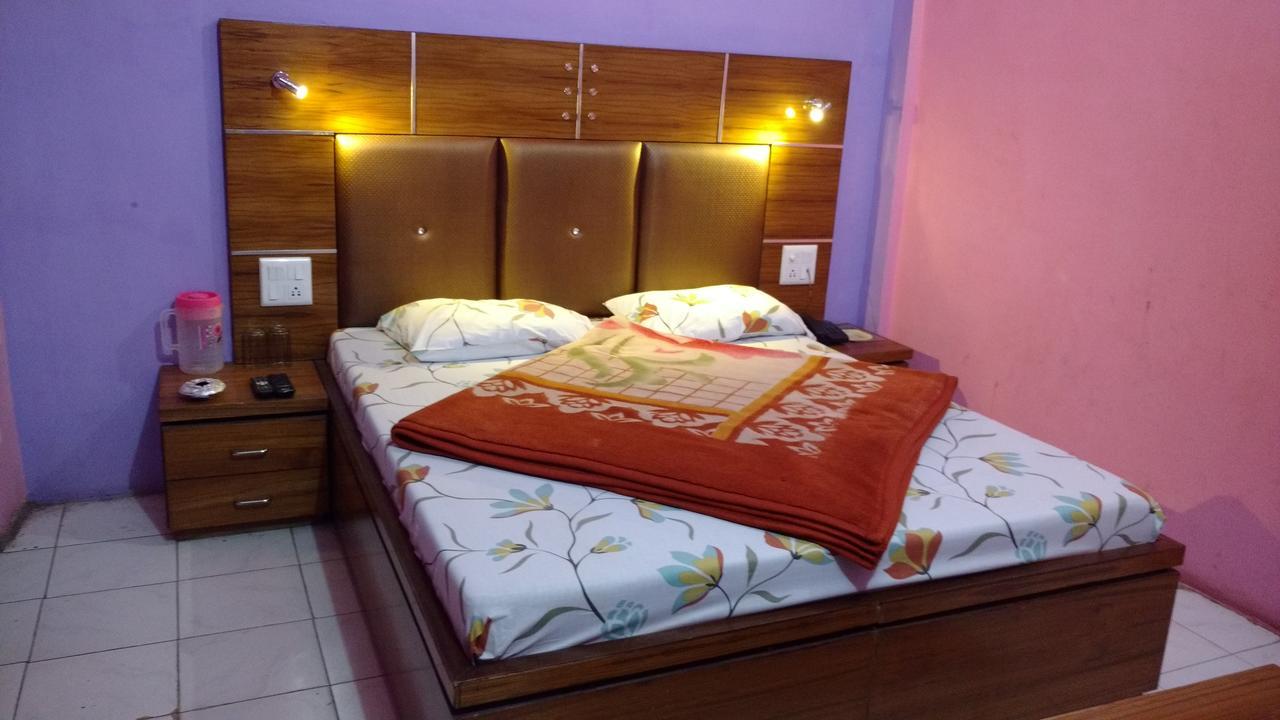 Hotel Brahma Kamal Joshimath Ngoại thất bức ảnh