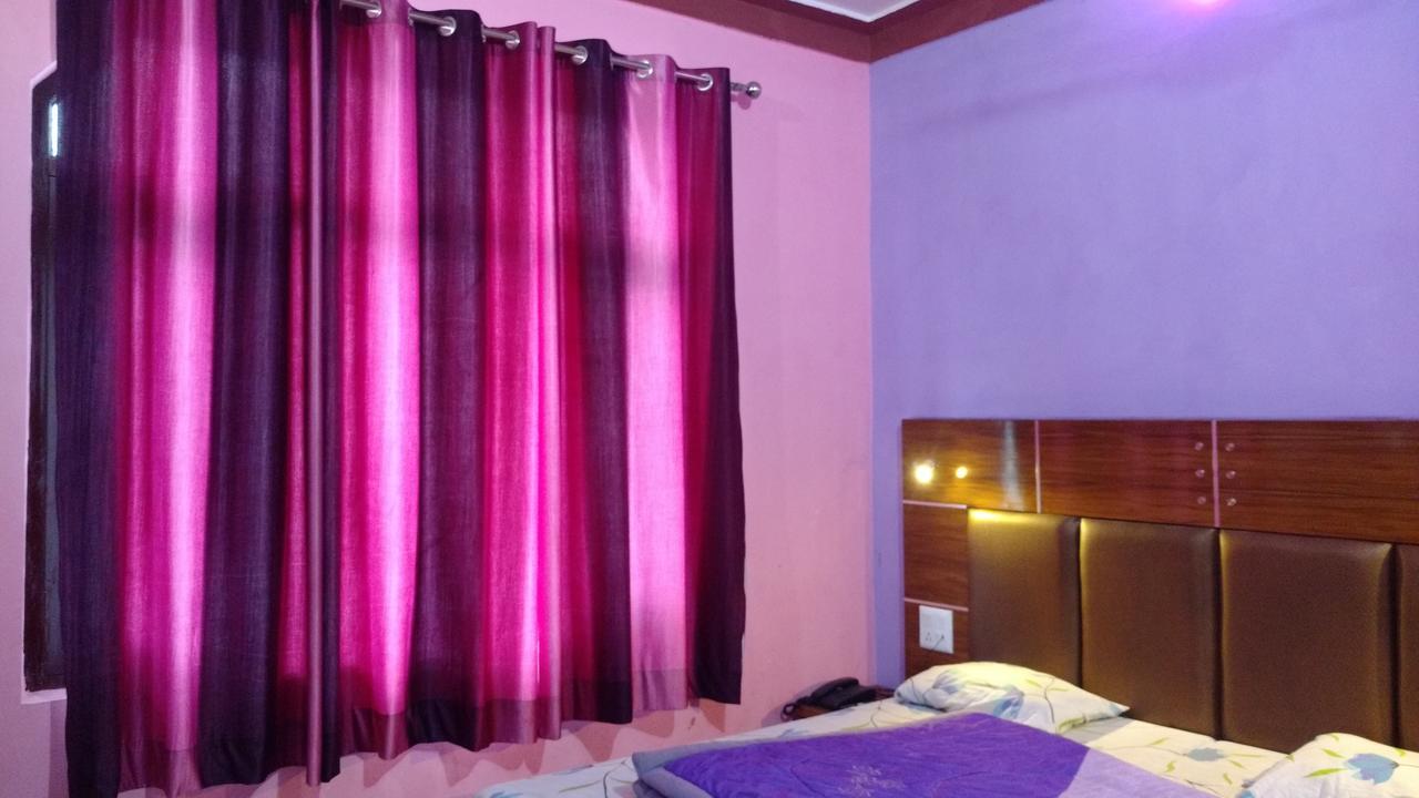 Hotel Brahma Kamal Joshimath Ngoại thất bức ảnh