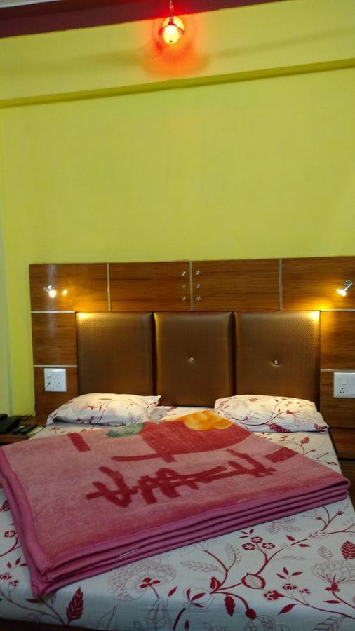 Hotel Brahma Kamal Joshimath Ngoại thất bức ảnh