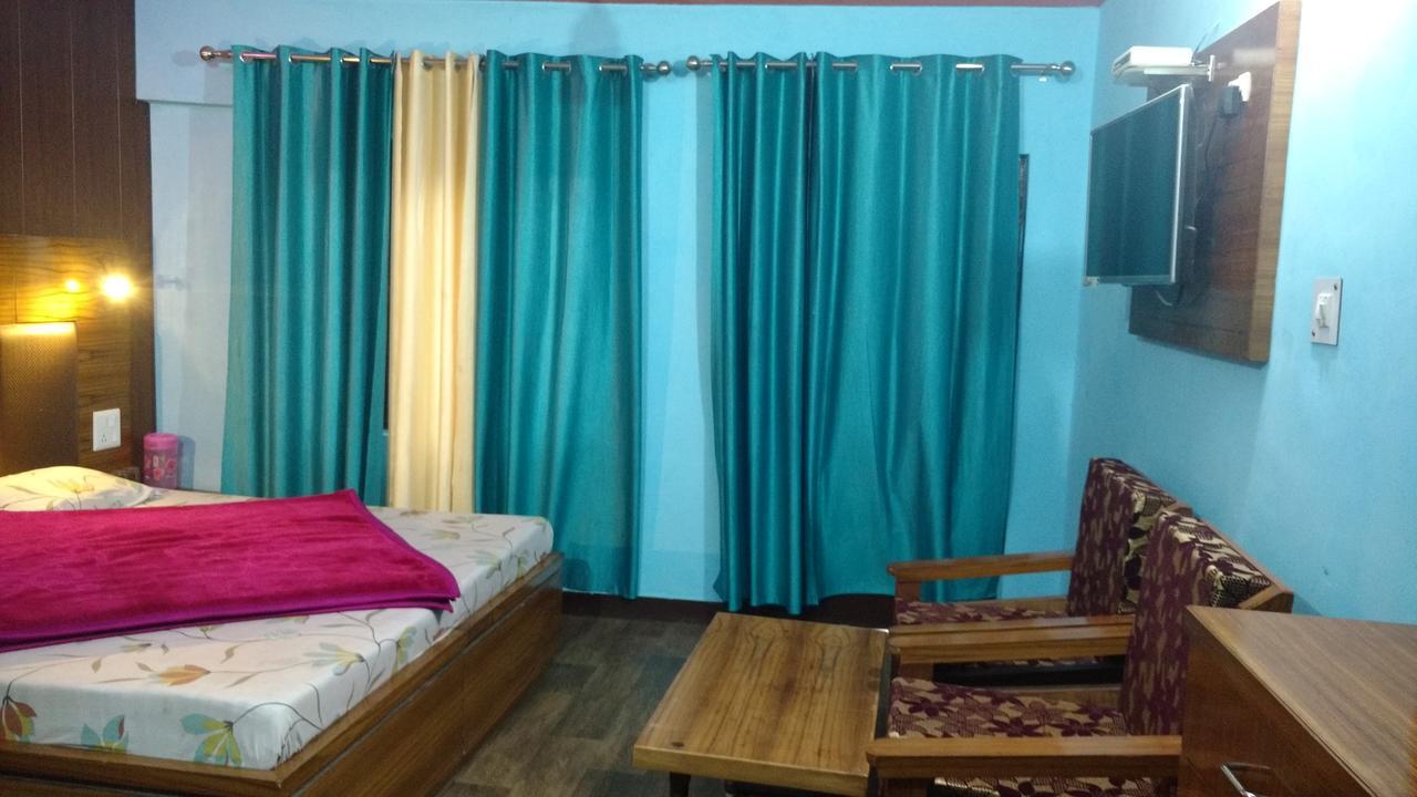 Hotel Brahma Kamal Joshimath Ngoại thất bức ảnh
