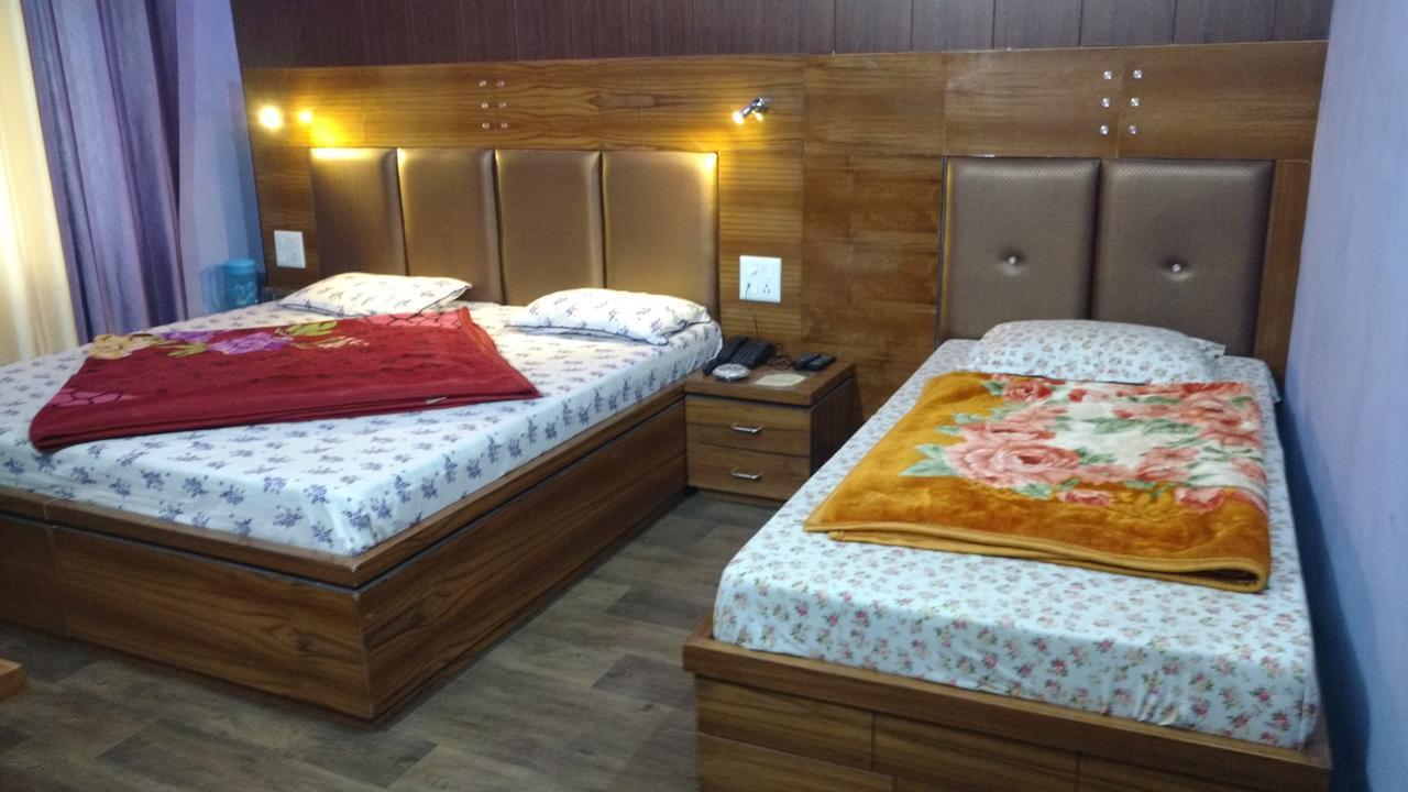 Hotel Brahma Kamal Joshimath Ngoại thất bức ảnh
